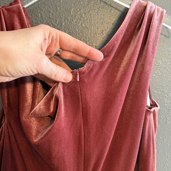 Jenny Yoo Jordan Velvet Off-Shoulder Dress in English Rose Size 16 - Picture 4 of 6